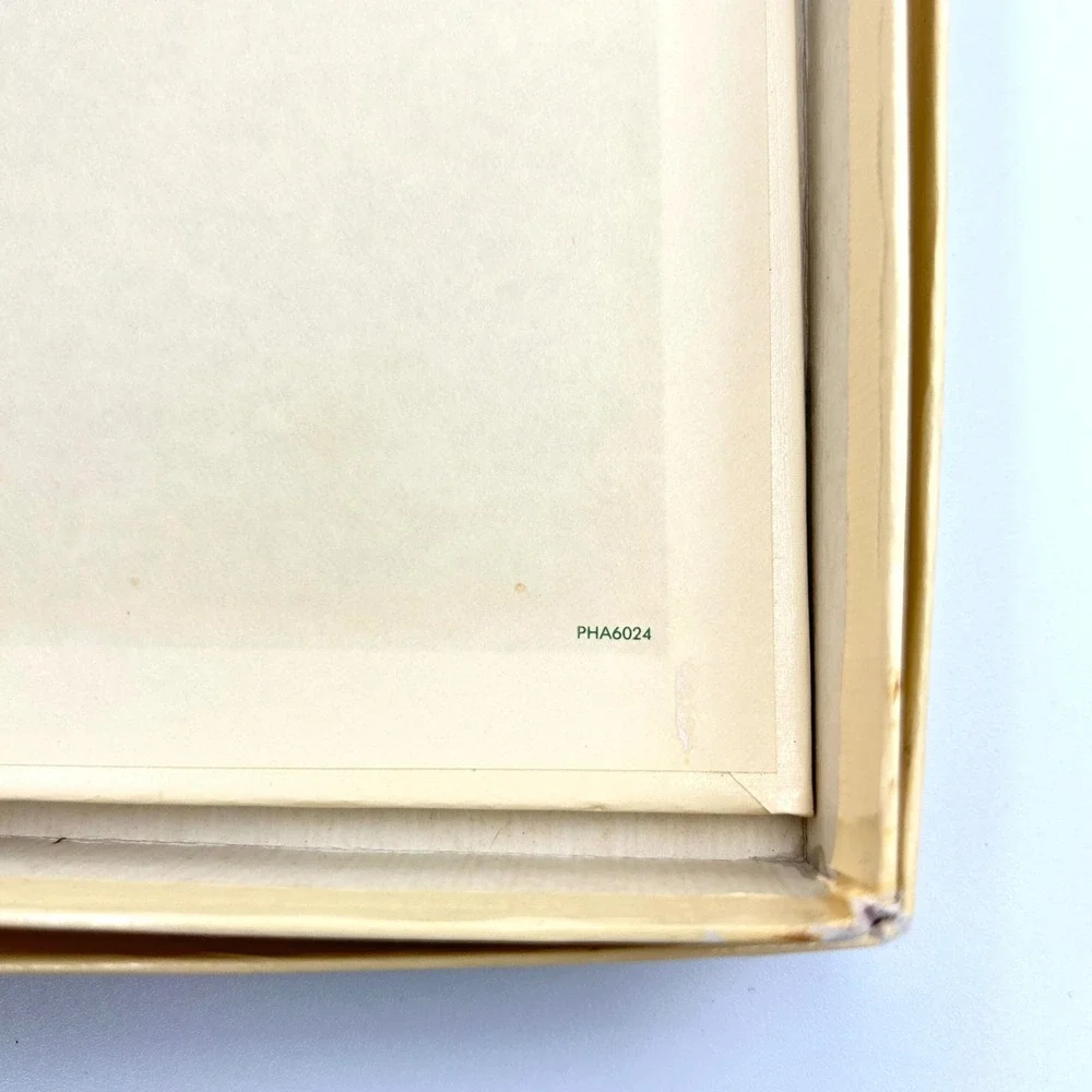 Vintage Hallmark Holiday Memories Magnetic Photo Album w/ Box Memory Mount New